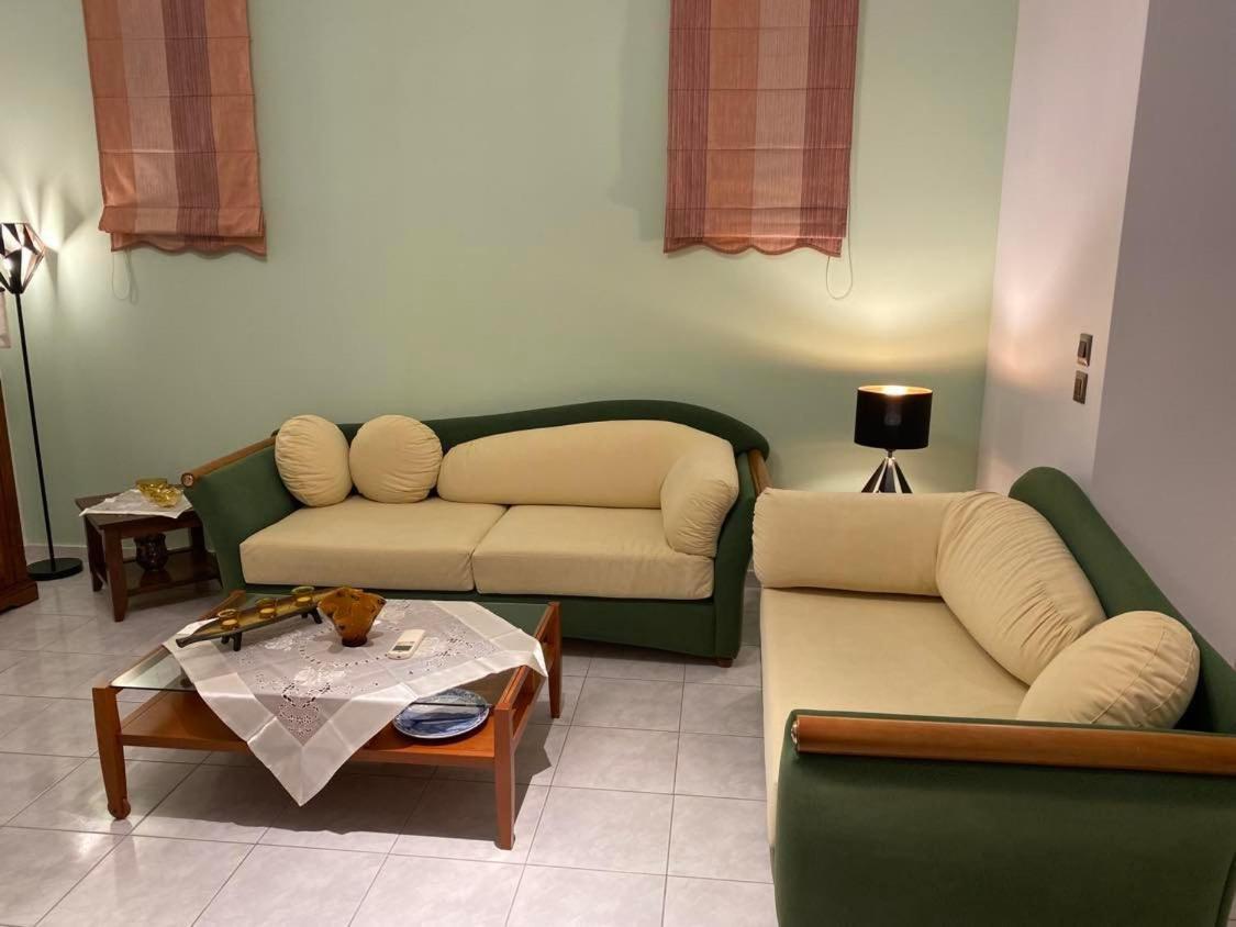 Villa Tzitzifies Kourouklata 외부 사진