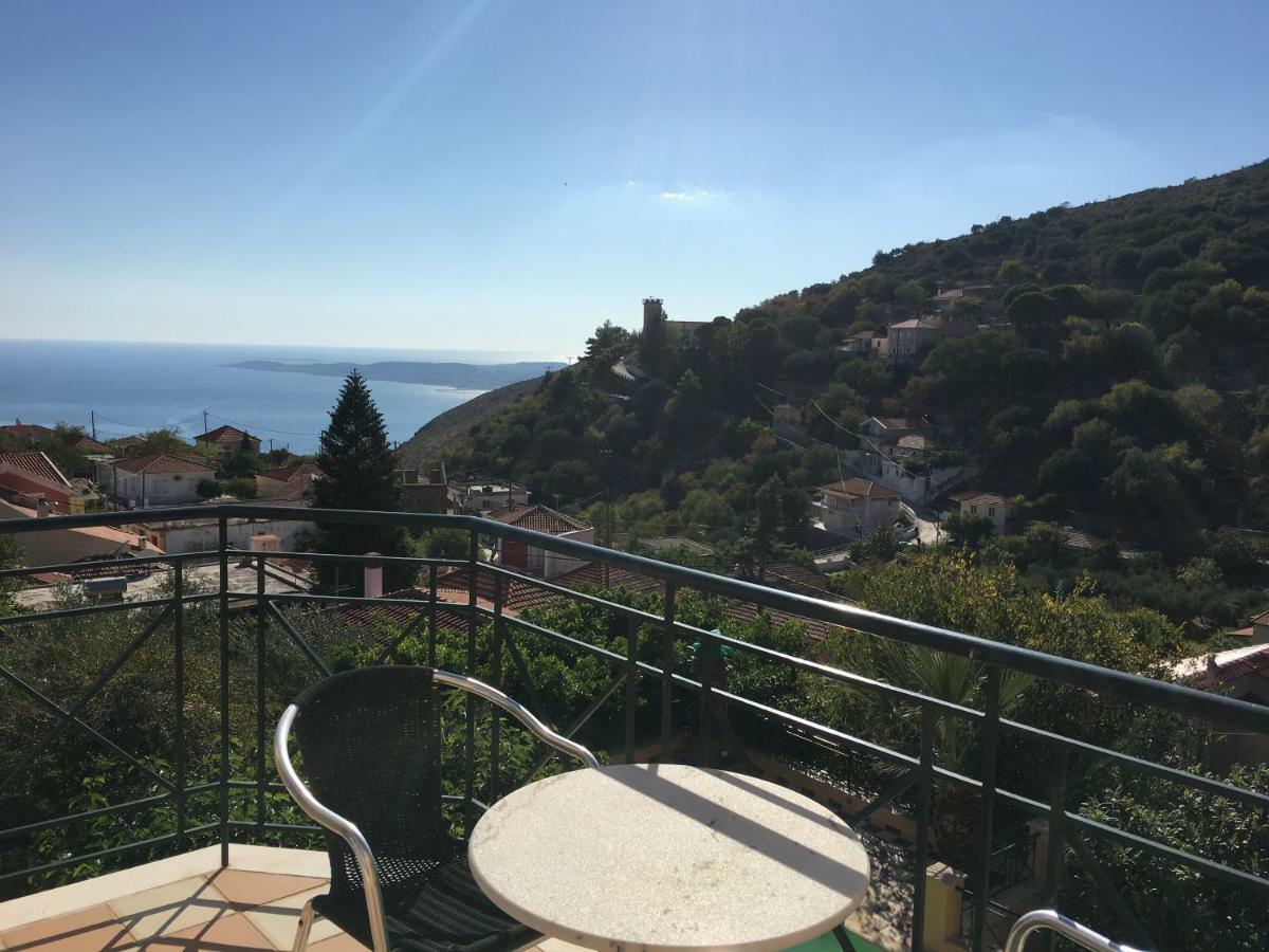 Villa Tzitzifies Kourouklata 외부 사진