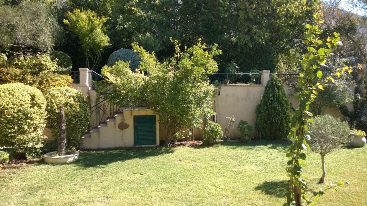 Villa Tzitzifies Kourouklata 외부 사진